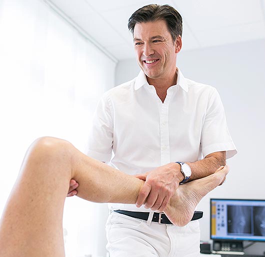 Das Prinzip einer Knie-Total-Endoprothese (TEP)